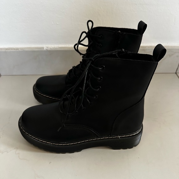 Brand New Black Platform Combat Boots - Picture 2 of 4